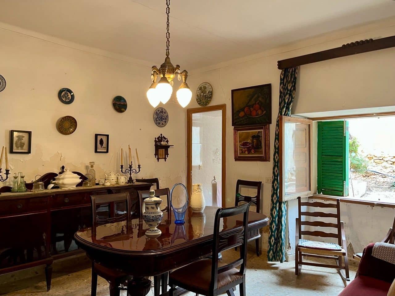 7 bedroom Villa for sale in Sencelles with pool garage - € 445,000 (Ref: 9284093)