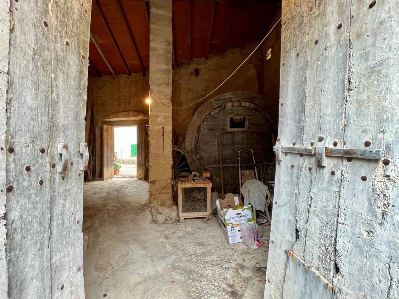 7 bedroom Villa for sale in Sencelles with pool garage - € 445,000 (Ref: 9284093)