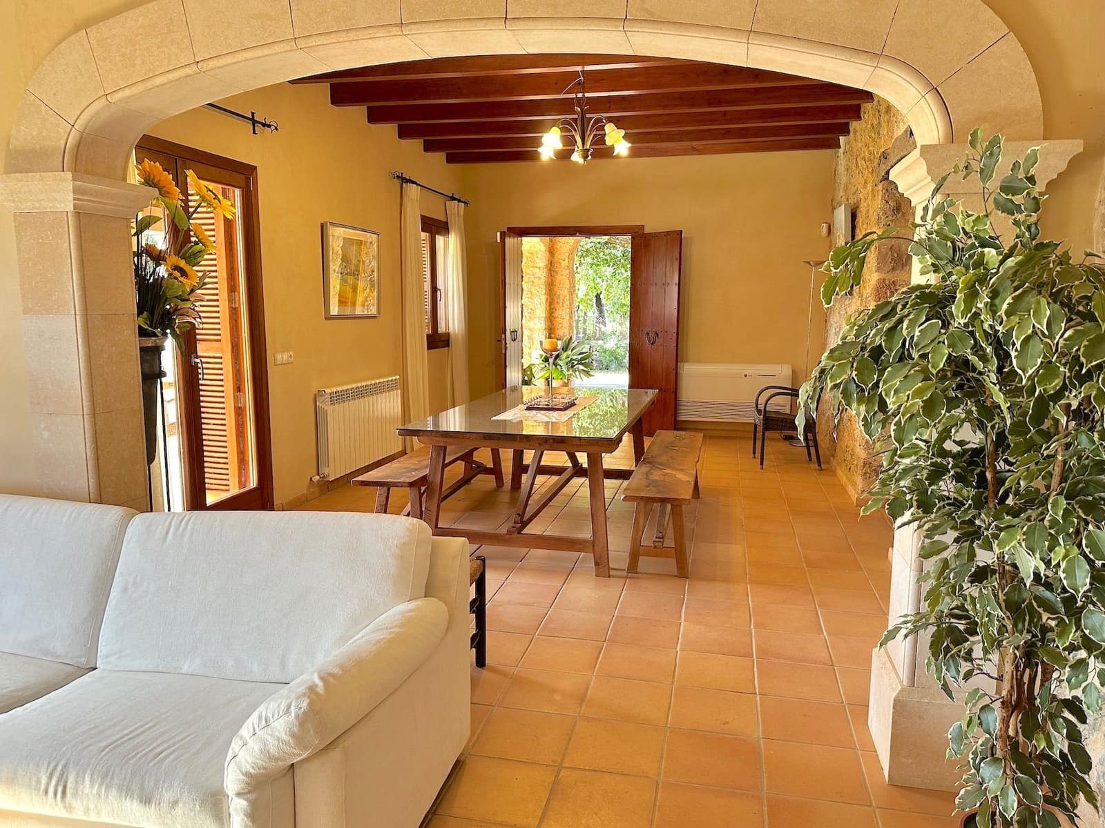 4 makuuhuone Huvila myytävänä paikassa Selva mukana uima-altaan 
autotalli - 2 500 000 € (Ref: 9353200)