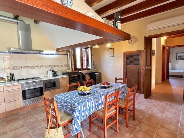 Chalet de 4 habitaciones en Selva en venta con piscina garaje - 2.500.000 € (Ref: 9353200)