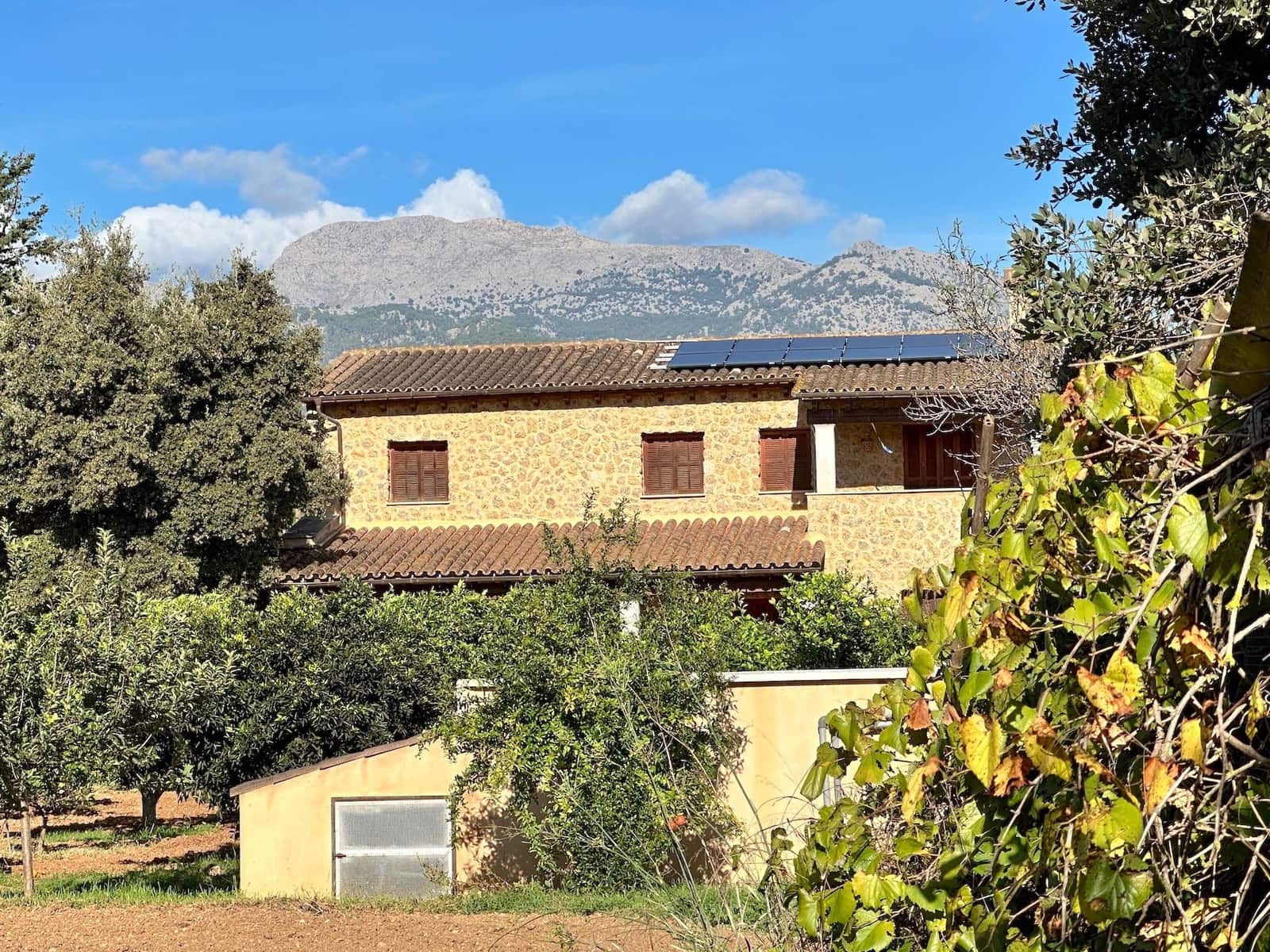 4 makuuhuone Huvila myytävänä paikassa Selva mukana uima-altaan 
autotalli - 2 500 000 € (Ref: 9353200)