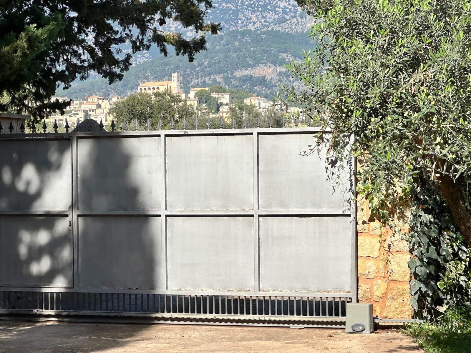 4 makuuhuone Huvila myytävänä paikassa Selva mukana uima-altaan 
autotalli - 2 500 000 € (Ref: 9353200)