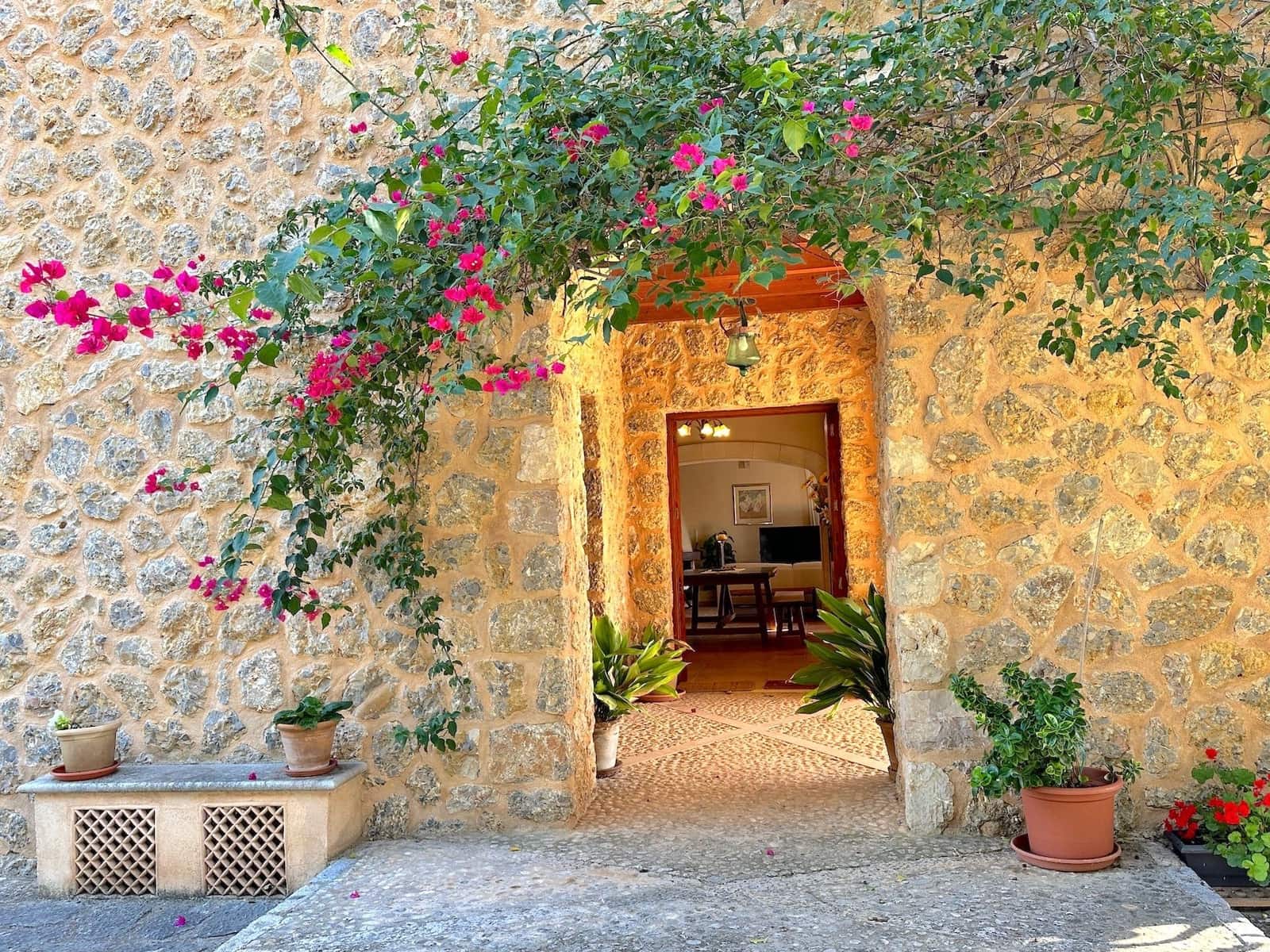 4 makuuhuone Huvila myytävänä paikassa Selva mukana uima-altaan 
autotalli - 2 500 000 € (Ref: 9353200)