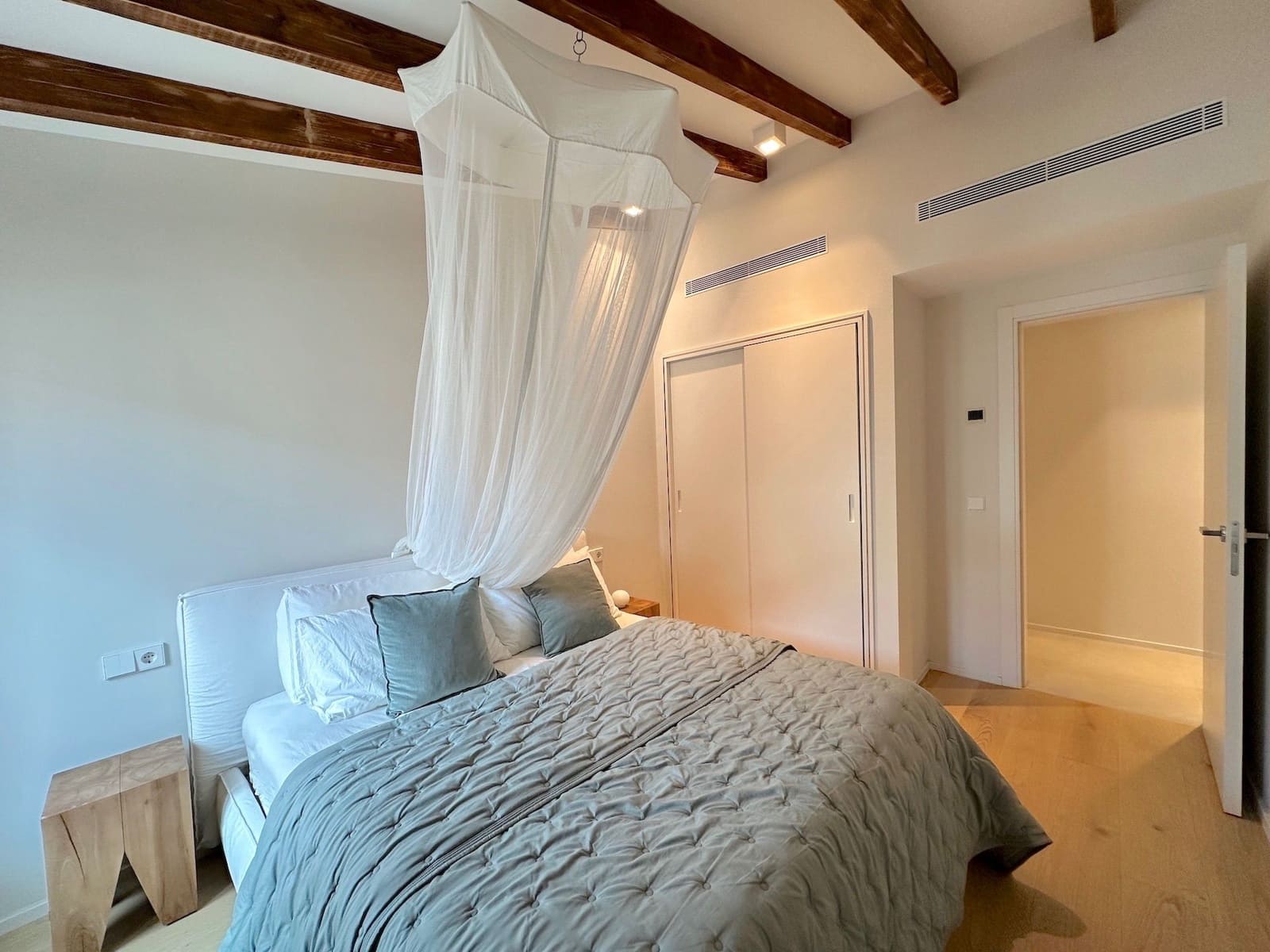 3 slaapkamer Appartement te koop in Santa Maria del Cami met zwembad garage - € 895.000 (Ref: 9358905)