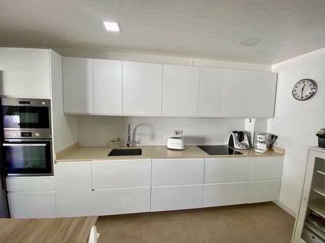 4 bedroom Villa for sale in El Secar de la Real, Palma de Mallorca with garage - € 1,100,000 (Ref: 9377835)