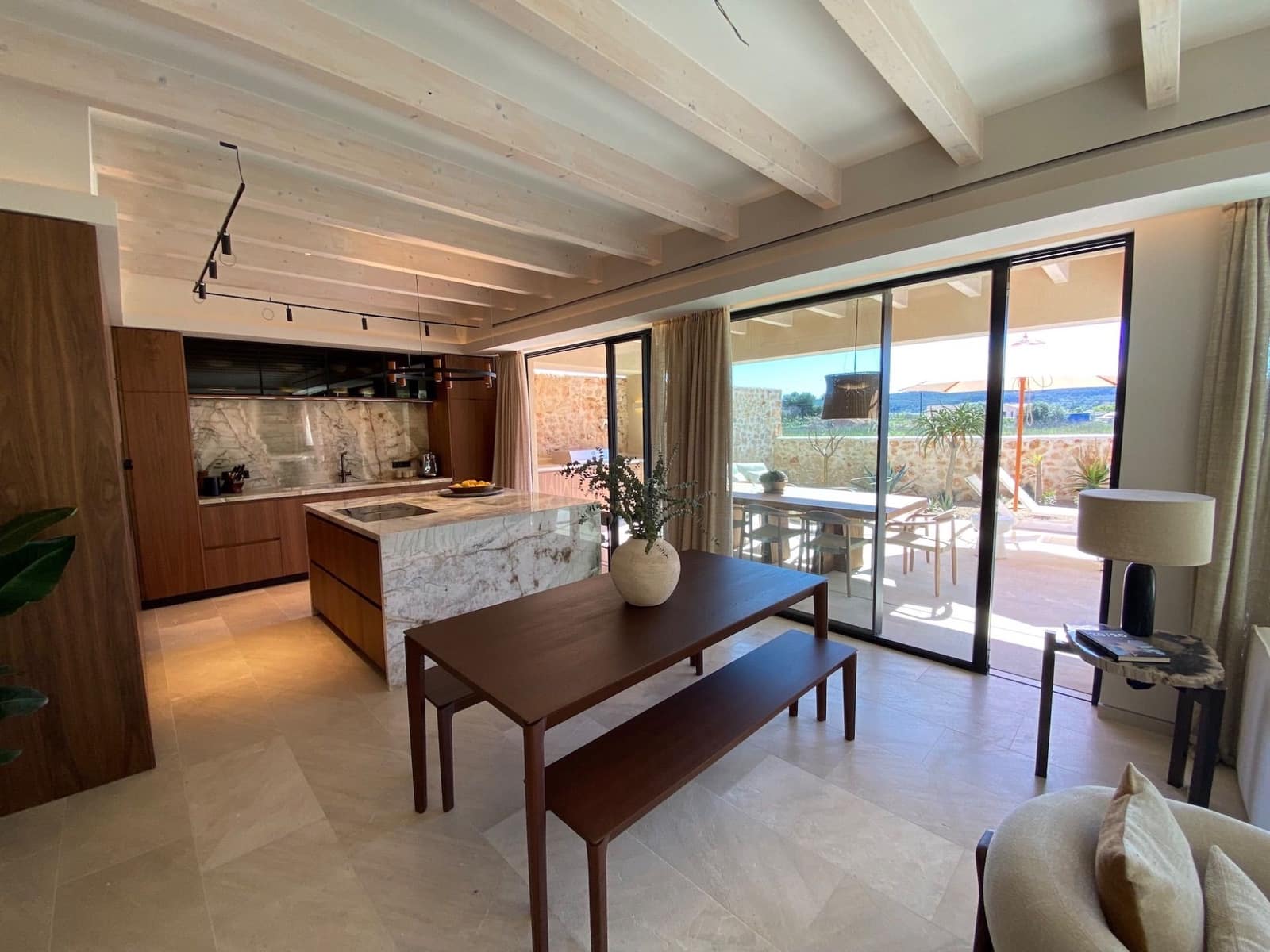 4 bedroom Villa for sale in Santa Maria del Cami with pool garage - € 2,500,000 (Ref: 9690060)