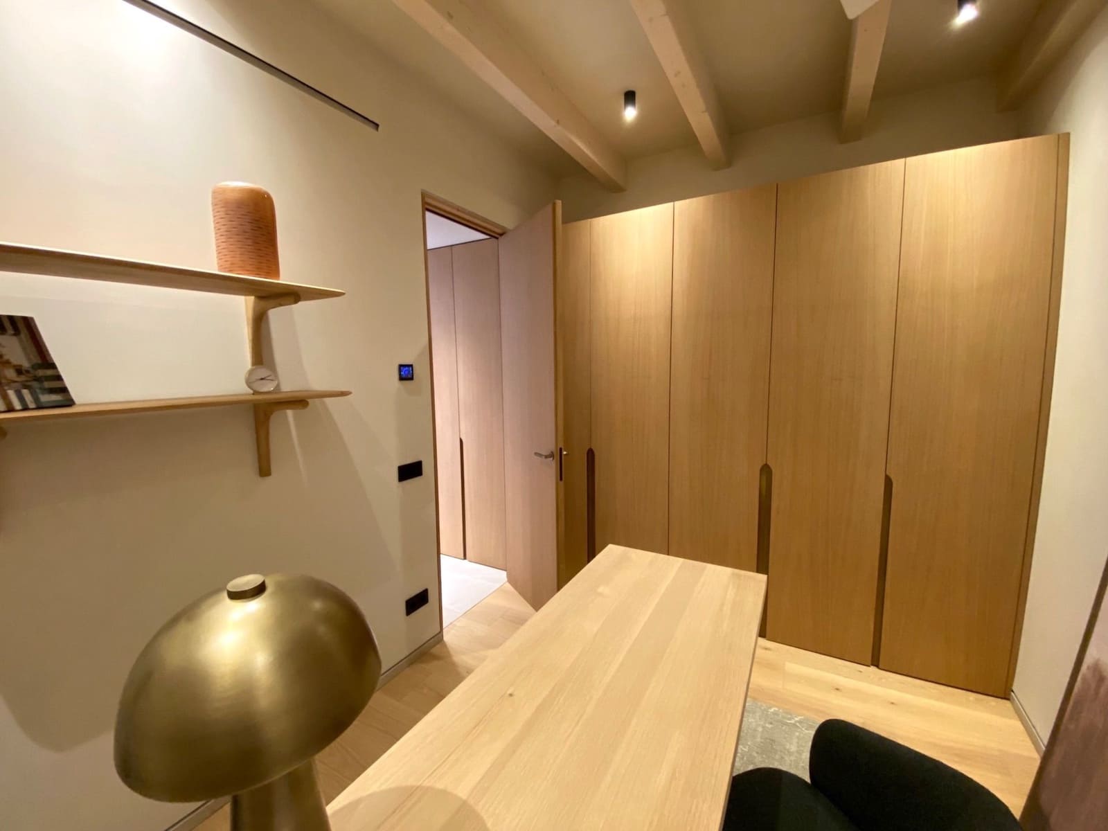 4 bedroom Villa for sale in Santa Maria del Cami with pool garage - € 2,500,000 (Ref: 9690060)