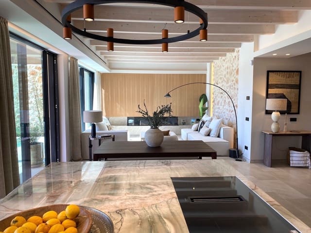 4 bedroom Villa for sale in Santa María del Camí with pool garage - € 2,500,000 (Ref: 9690060)