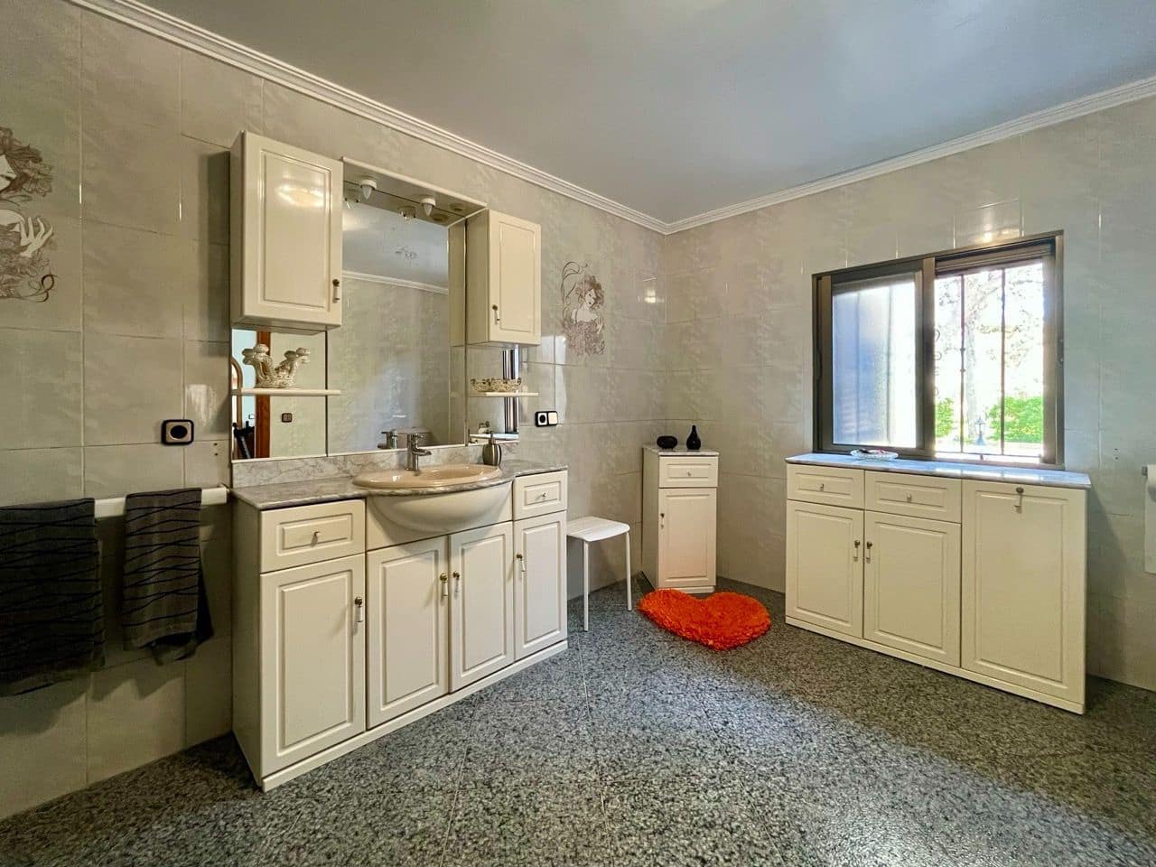 7 bedroom Villa for sale in Inca with pool garage - € 950,000 (Ref: 9728588)