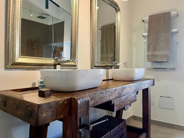 3 bedroom Villa for sale in Consell with pool garage - € 1,650,000 (Ref: 9729790)