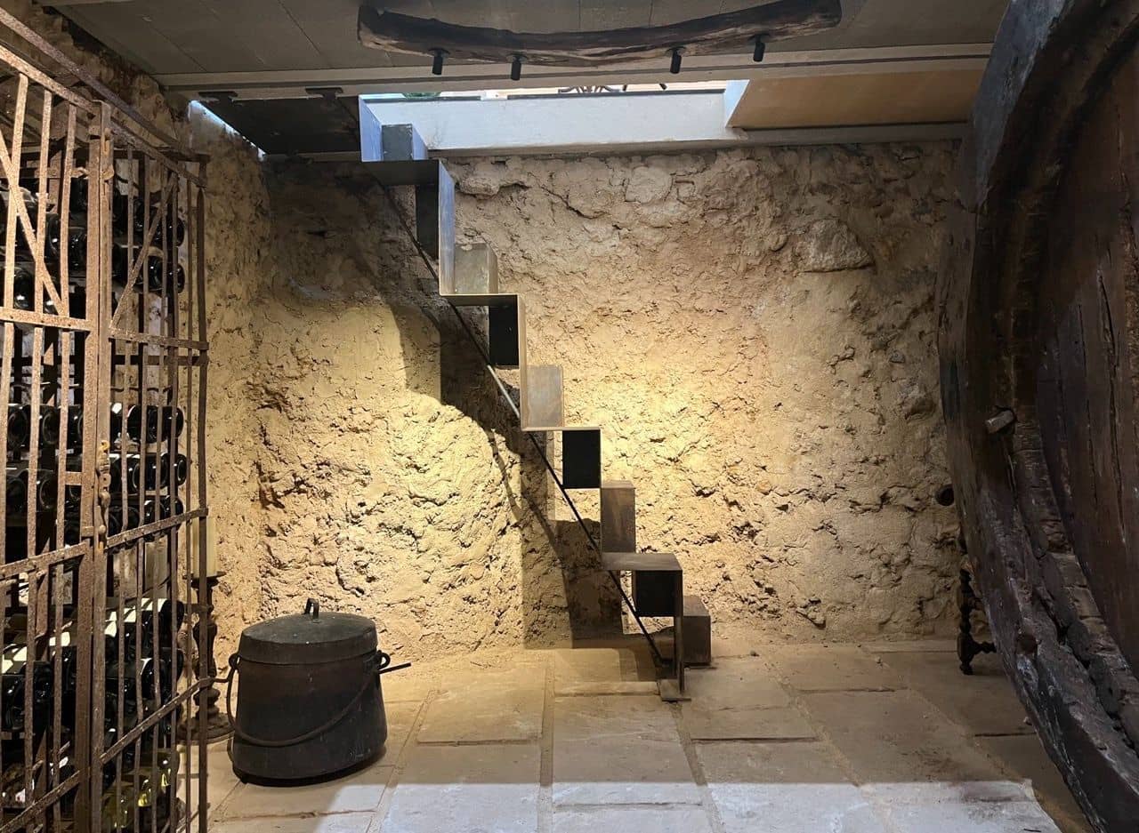 3 bedroom Villa for sale in Consell with pool garage - € 1,650,000 (Ref: 9729790)