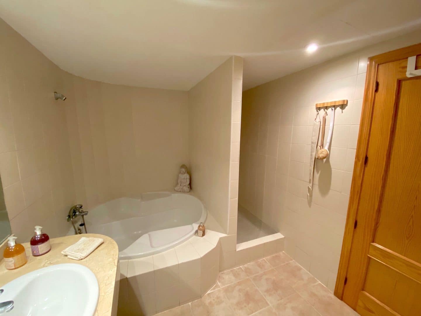 2 bedroom Flat for rent in Son Veri Nou with pool garage - € 2,500 (Ref: 9806149)