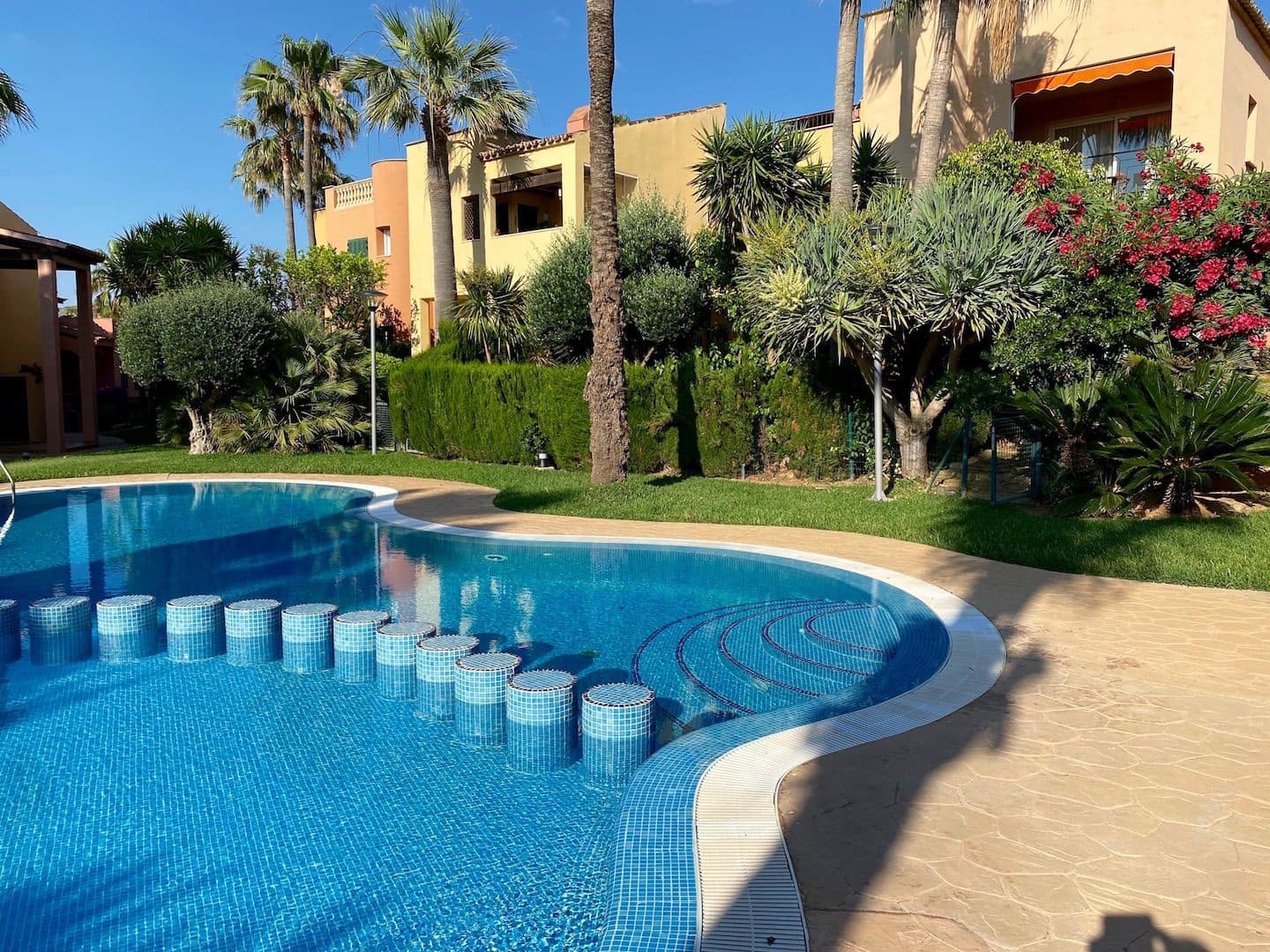 2 bedroom Flat for rent in Son Veri Nou with pool garage - € 2,500 (Ref: 9806149)