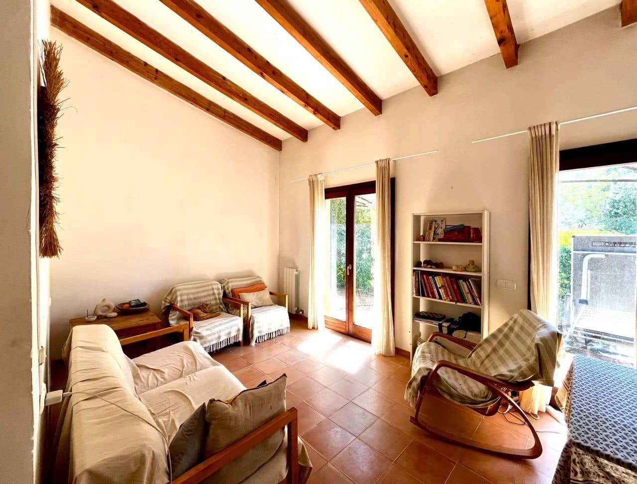 4 bedroom Villa for sale in Sencelles with pool garage - € 1,300,000 (Ref: 9864063)