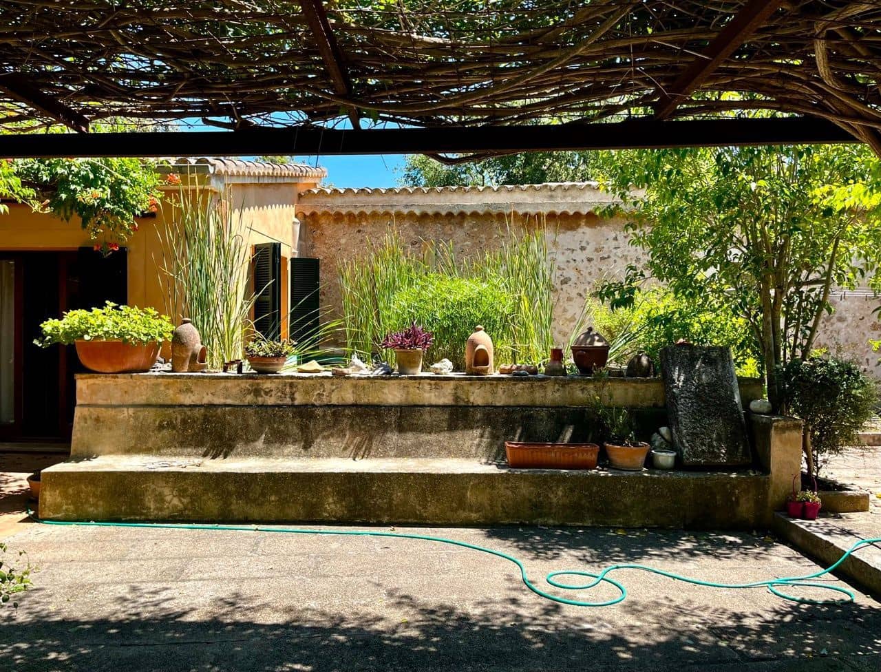 4 bedroom Villa for sale in Sencelles with pool garage - € 1,300,000 (Ref: 9864063)