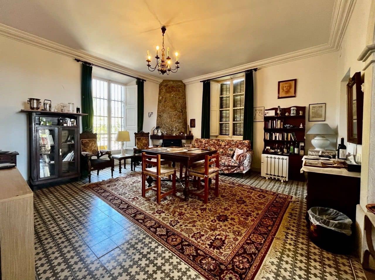 5 slaapkamer Villa te koop in Binissalem met garage - € 1.500.000 (Ref: 9912509)