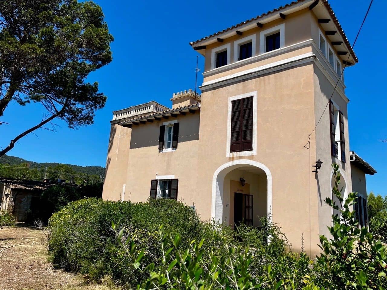 5 slaapkamer Villa te koop in Binissalem met garage - € 1.500.000 (Ref: 9912509)