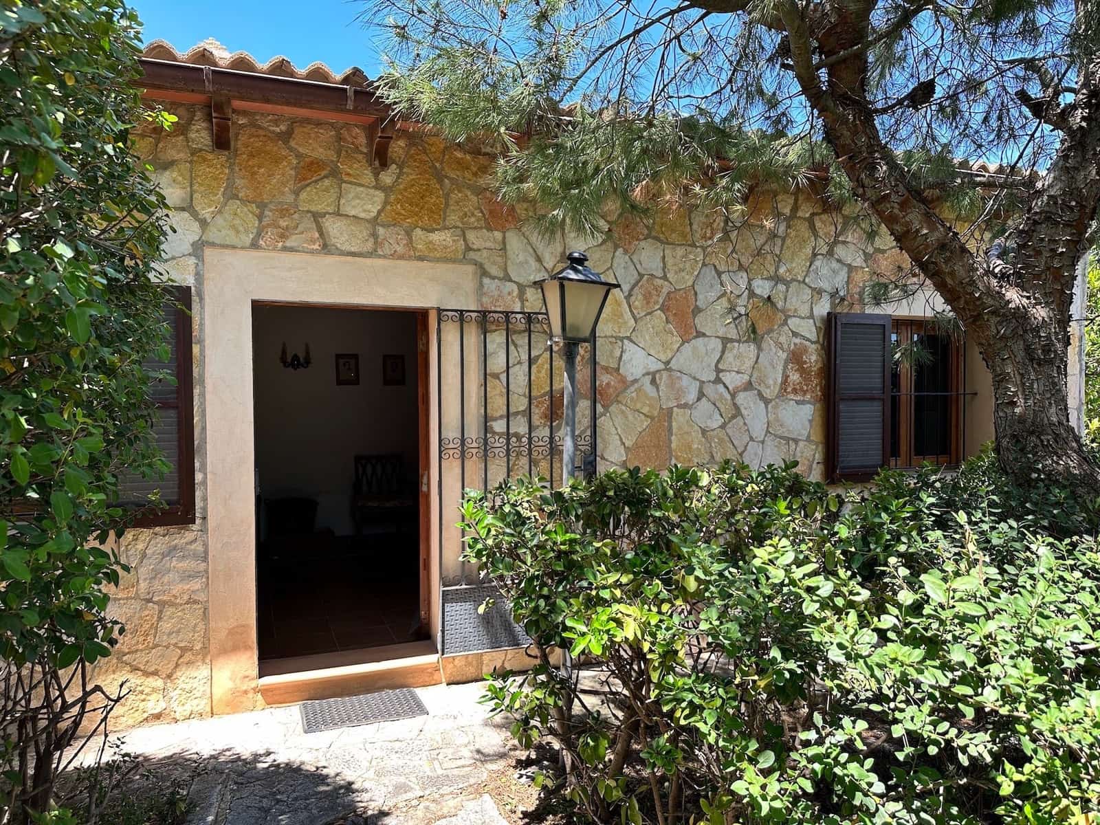5 slaapkamer Villa te koop in Binissalem met garage - € 1.500.000 (Ref: 9912509)