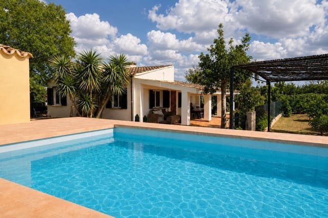 3 soveværelse Villa til salg i Santa María del Camí med swimmingpool garage - € 695.000 (Ref: 9990219)
