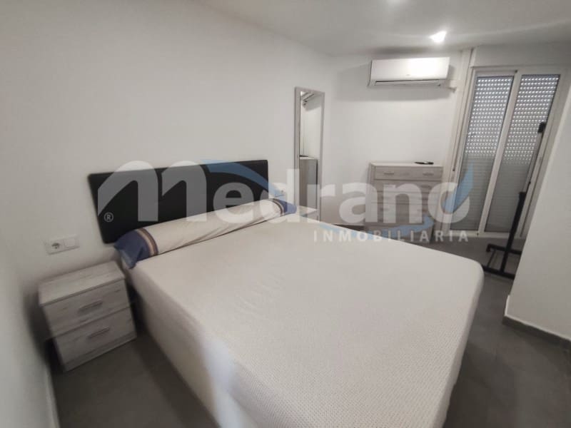 Appartement de 2 chambres à louer à Benidorm avec piscine garage - 950 € (Ref: 10130259)
