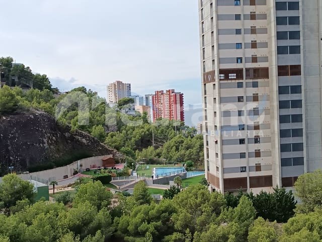 Appartement de 2 chambres à louer à Rincón Alto, Benidorm avec piscine garage - 950 € (Ref: 10130259)