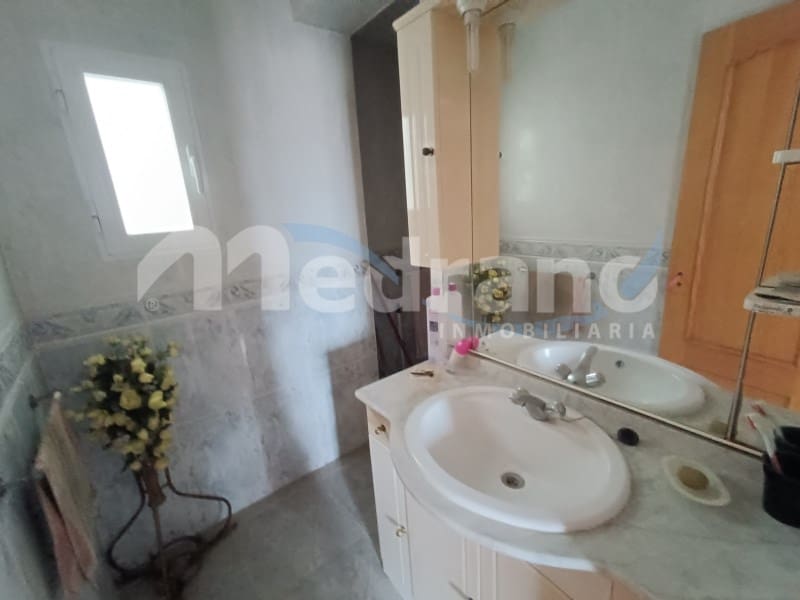 2 soverom Leilighet til salgs i Benidorm med svømmebasseng garasje - € 179 000 (Ref: 10130260)