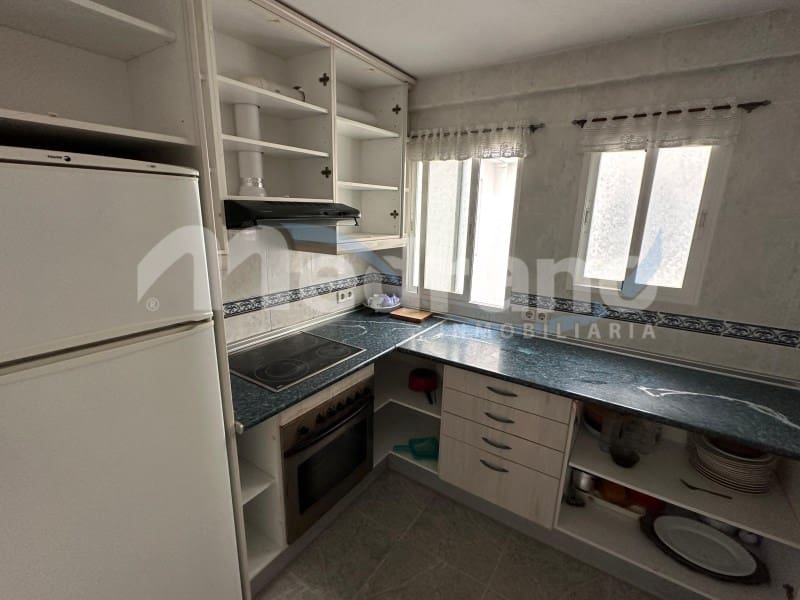 2 soverom Leilighet til salgs i Benidorm med svømmebasseng garasje - € 179 000 (Ref: 10130260)