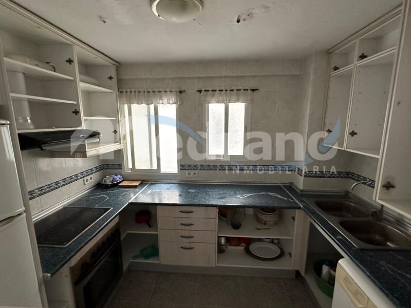 2 soverom Leilighet til salgs i Benidorm med svømmebasseng garasje - € 179 000 (Ref: 10130260)