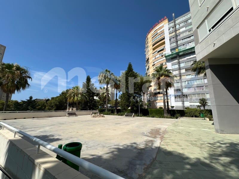 3 soveværelse Lejlighed til salg i Benidorm med swimmingpool garage - € 475.000 (Ref: 10130262)