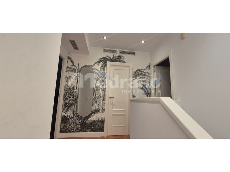4 bedroom Villa for sale in Benidorm with pool garage - € 535,000 (Ref: 10130264)