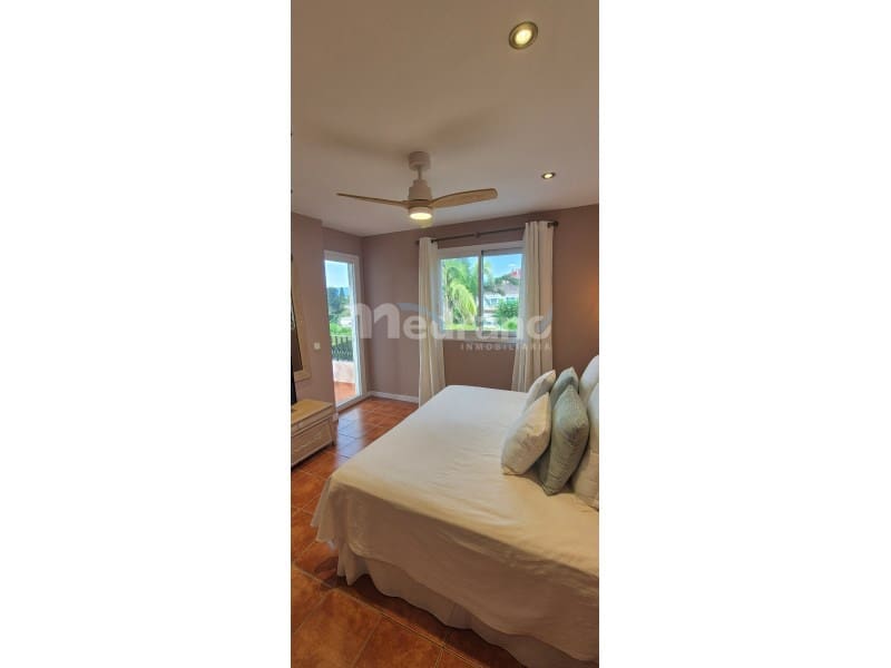 4 bedroom Villa for sale in Benidorm with pool garage - € 535,000 (Ref: 10130264)