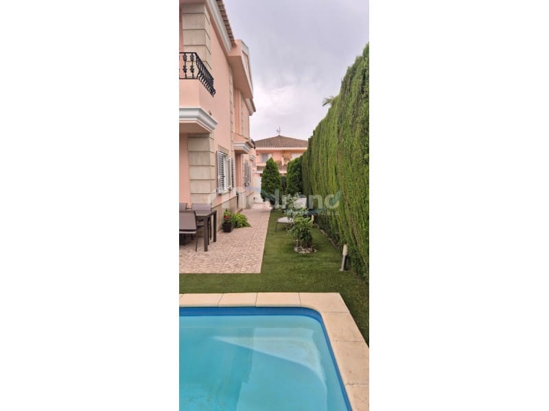 4 bedroom Villa for sale in Benidorm with pool garage - € 535,000 (Ref: 10130264)