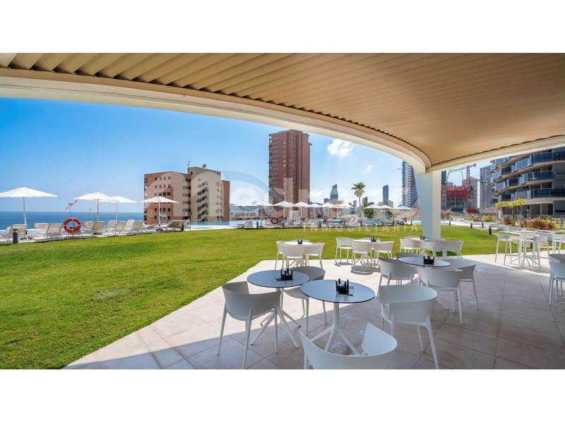 2 soverom Leilighet til leie i Benidorm med svømmebasseng garasje - € 3 000 (Ref: 10130276)
