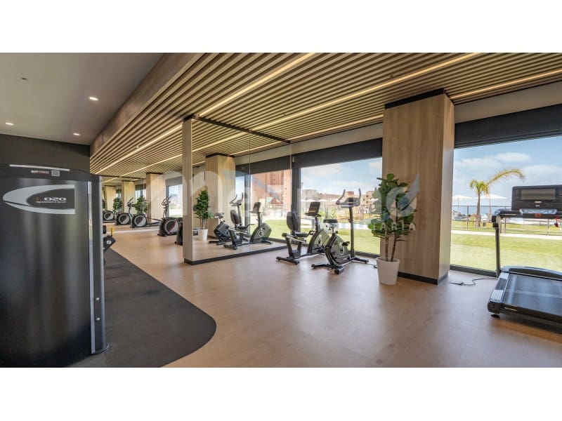2 soverom Leilighet til leie i Benidorm med svømmebasseng garasje - € 3 000 (Ref: 10130276)
