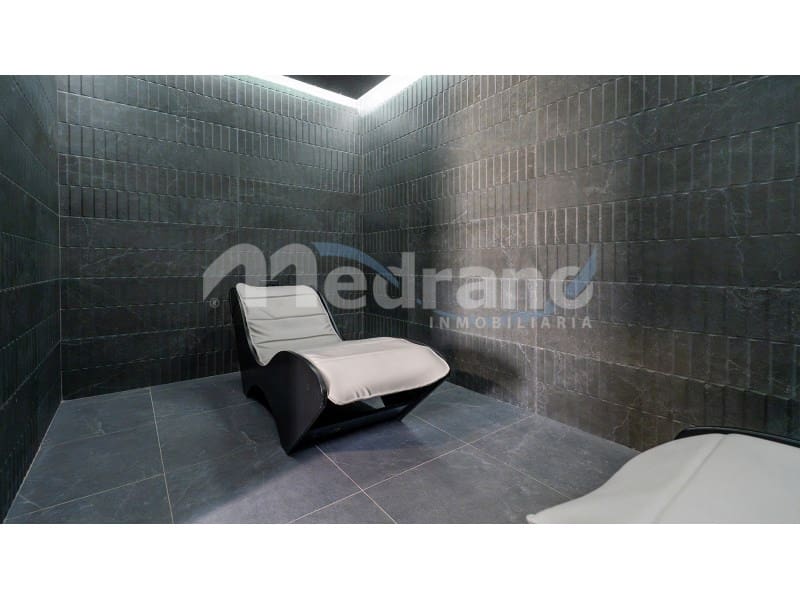 2 soverom Leilighet til leie i Benidorm med svømmebasseng garasje - € 3 000 (Ref: 10130276)