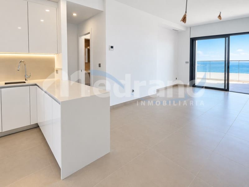 2 bedroom Flat for rent in Benidorm with pool garage - € 3,000 (Ref: 10130276)