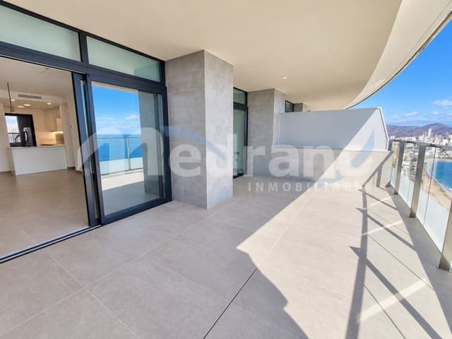 2 bedroom Flat for rent in Playa Poniente, Benidorm with pool garage - € 3,000 (Ref: 10130276)