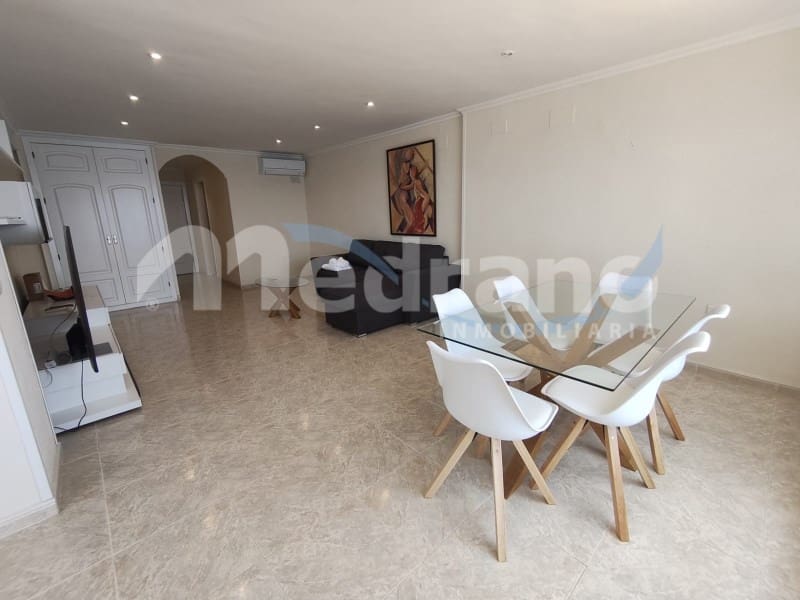 Piso de 2 habitaciones en Benidorm en venta con piscina garaje - 465.000 € (Ref: 10130278)