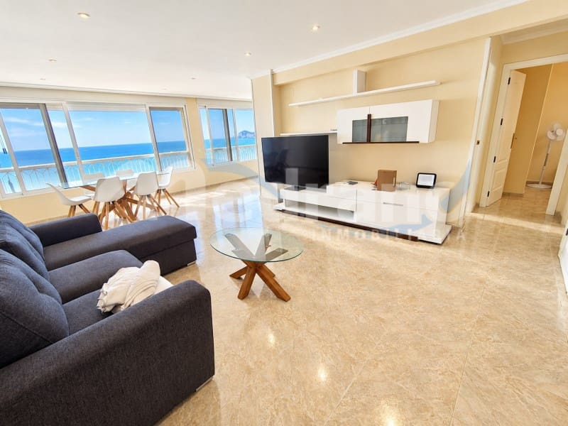 Piso de 2 habitaciones en Benidorm en venta con piscina garaje - 465.000 € (Ref: 10130278)