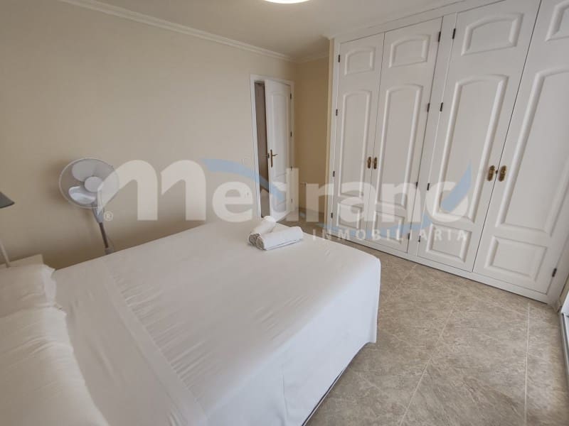 Piso de 2 habitaciones en Benidorm en venta con piscina garaje - 465.000 € (Ref: 10130278)