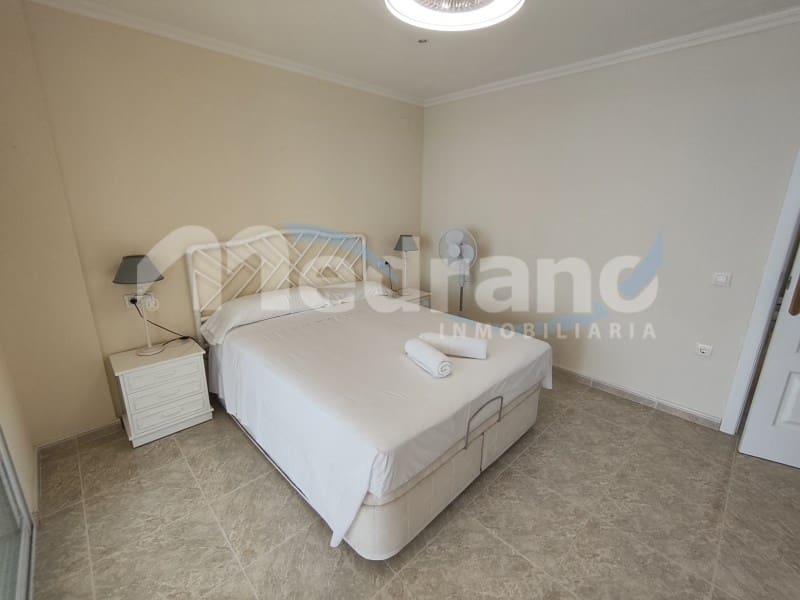 Piso de 2 habitaciones en Benidorm en venta con piscina garaje - 465.000 € (Ref: 10130278)