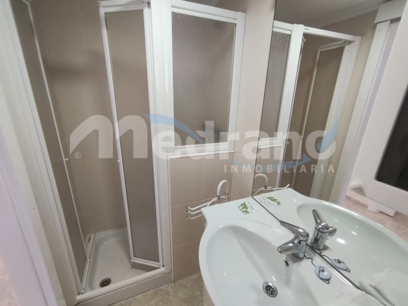 Piso de 2 habitaciones en Benidorm en venta con piscina garaje - 465.000 € (Ref: 10130278)
