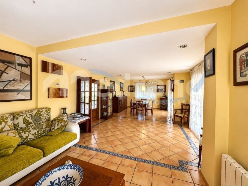 Chalet de 5 habitaciones en Benidorm en venta con piscina garaje - 1.400.000 € (Ref: 10131400)