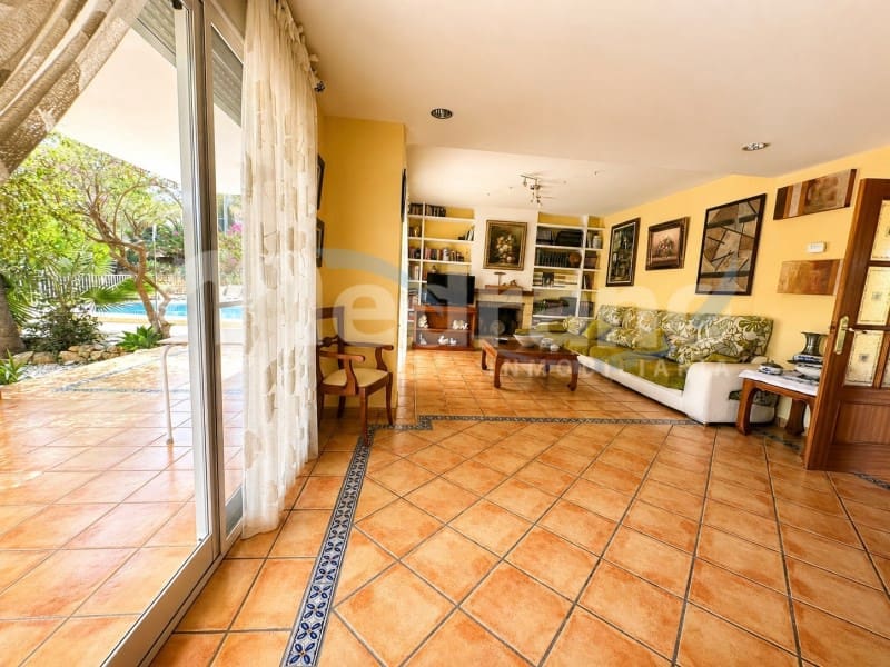 Chalet de 5 habitaciones en Benidorm en venta con piscina garaje - 1.400.000 € (Ref: 10131400)