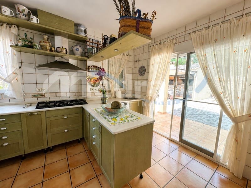 Chalet de 5 habitaciones en Benidorm en venta con piscina garaje - 1.400.000 € (Ref: 10131400)