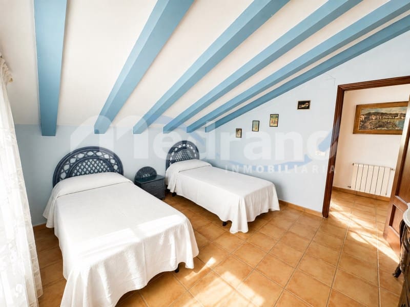Chalet de 5 habitaciones en Benidorm en venta con piscina garaje - 1.400.000 € (Ref: 10131400)
