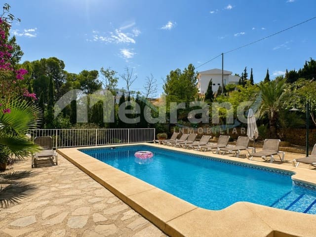 Chalet de 5 habitaciones en Urbanizaciones, Benidorm en venta con piscina garaje - 1.400.000 € (Ref: 10131400)