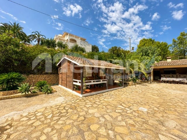 Chalet de 5 habitaciones en Urbanizaciones, Benidorm en venta con piscina garaje - 1.400.000 € (Ref: 10131400)