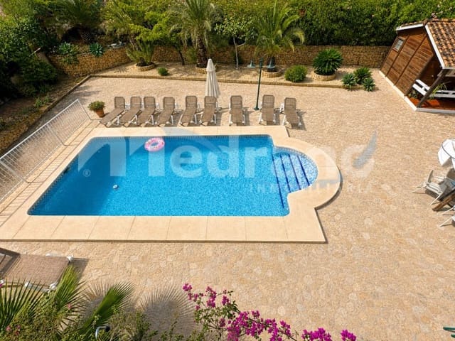 Chalet de 5 habitaciones en Urbanizaciones, Benidorm en venta con piscina garaje - 1.400.000 € (Ref: 10131400)