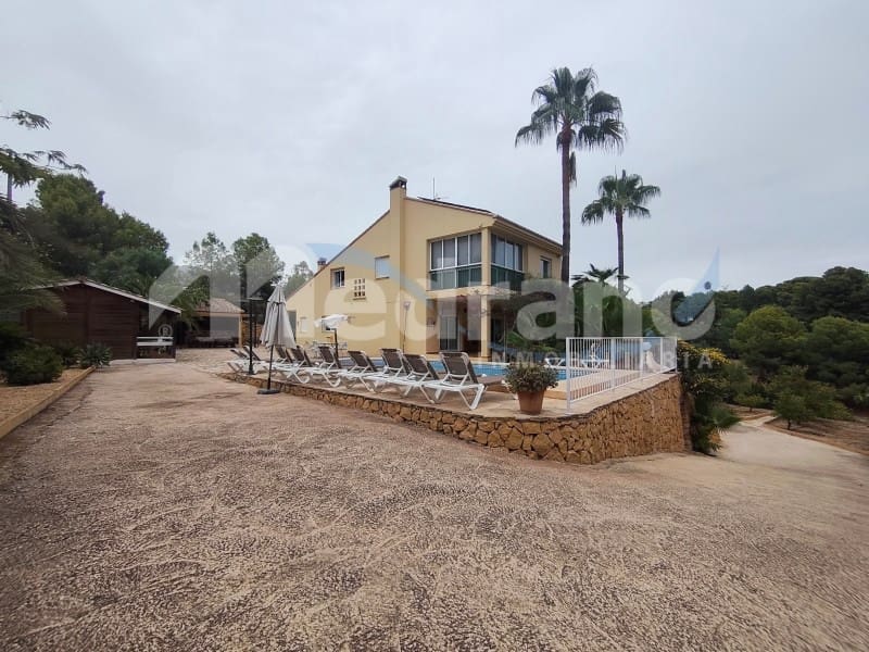 Chalet de 5 habitaciones en Benidorm en venta con piscina garaje - 1.400.000 € (Ref: 10131400)